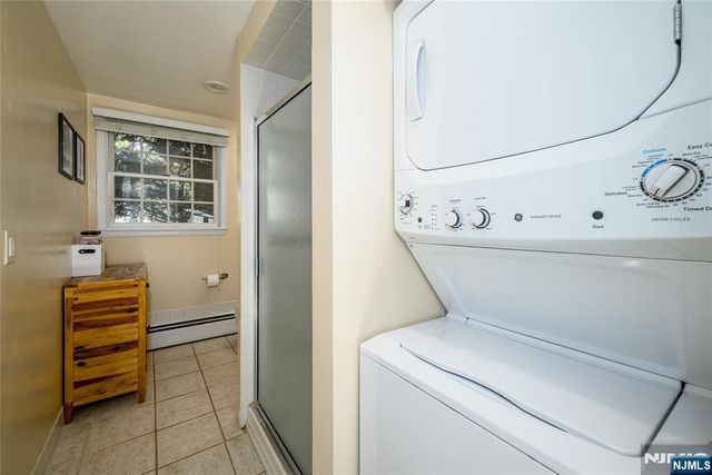 624 West Drive, Paramus, NJ 07652