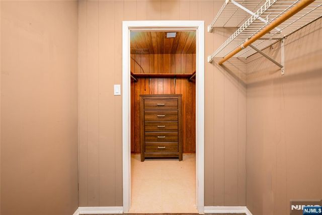 624 West Drive, Paramus, NJ 07652