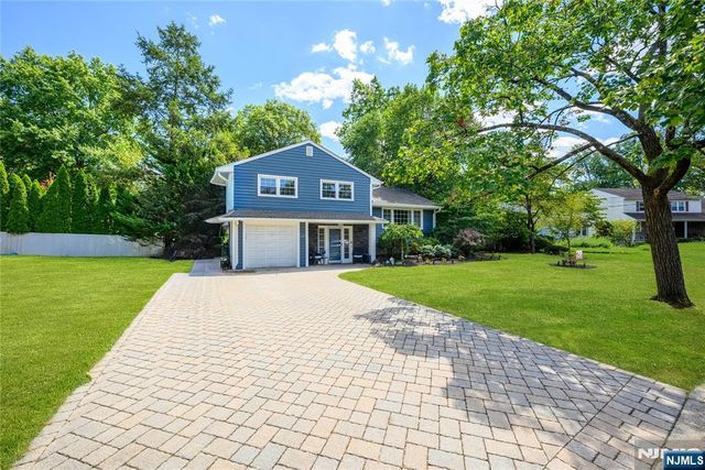 624 West Drive, Paramus, NJ 07652