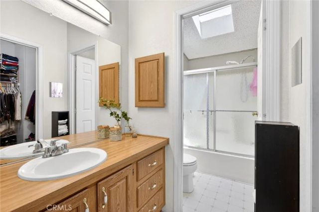 9080 Bloomfield 20, Cypress, CA 90630