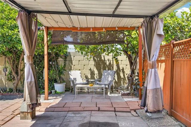 9080 Bloomfield 20, Cypress, CA 90630