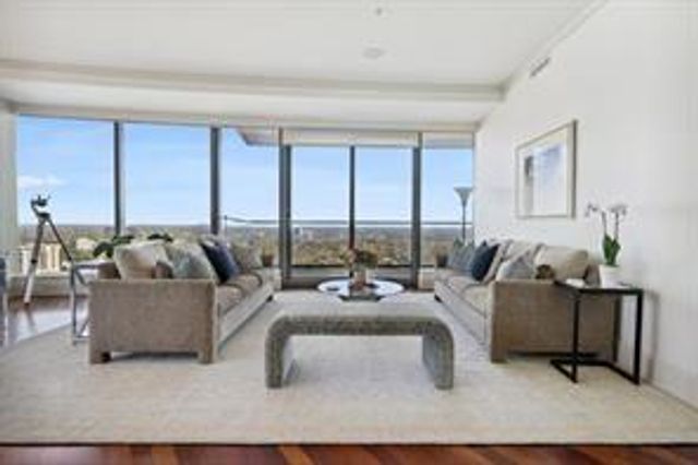 3344 Peachtree Road NE 3204, Atlanta, GA 30326