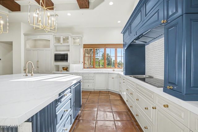 9820 E THOMPSON PEAK Parkway 628, Scottsdale, AZ 85255