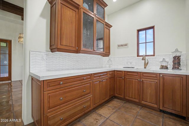 9820 E THOMPSON PEAK Parkway 628, Scottsdale, AZ 85255