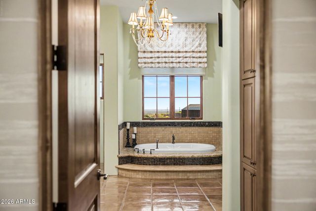 9820 E THOMPSON PEAK Parkway 628, Scottsdale, AZ 85255