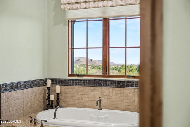 9820 E THOMPSON PEAK Parkway 628, Scottsdale, AZ 85255