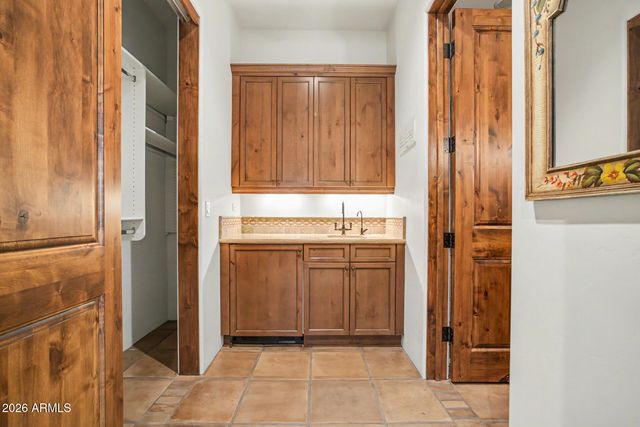 9820 E THOMPSON PEAK Parkway 628, Scottsdale, AZ 85255