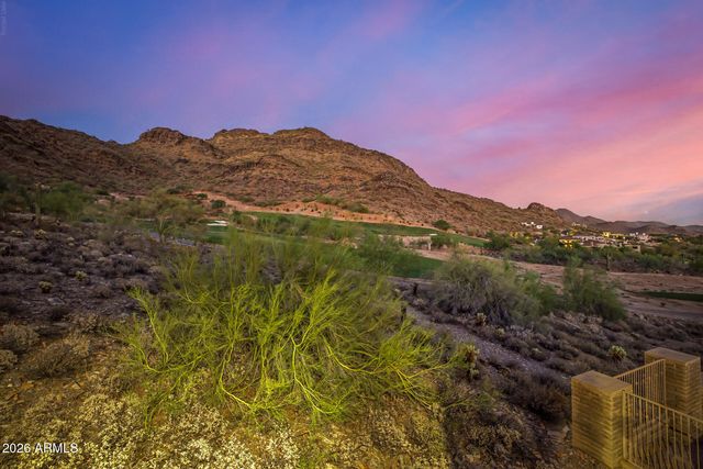 9820 E THOMPSON PEAK Parkway 628, Scottsdale, AZ 85255