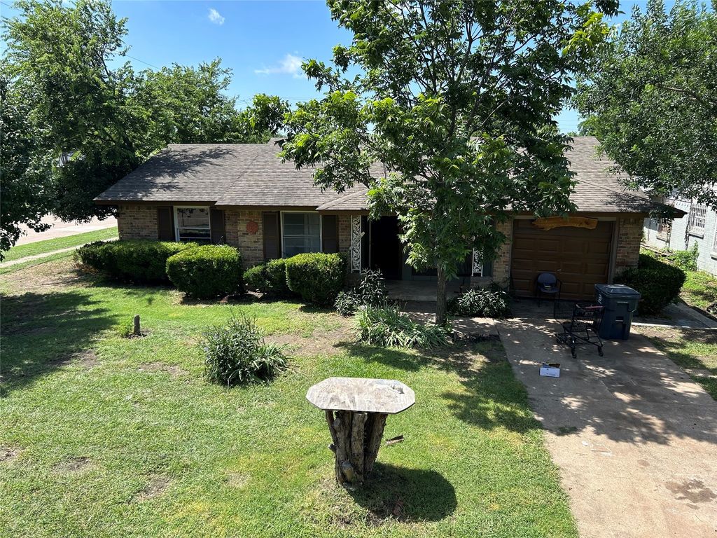 11380 Lanewood Circle, Dallas, TX 75218