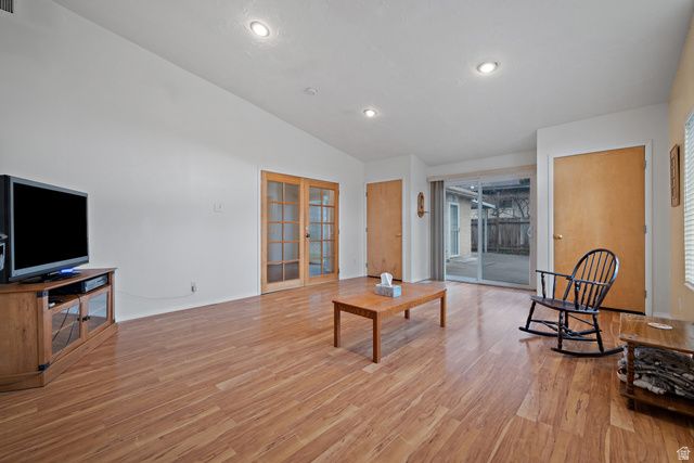 1610 E MOOR DALE LN, Holladay, UT 84117