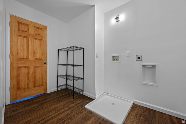 1610 E MOOR DALE LN, Holladay, UT 84117