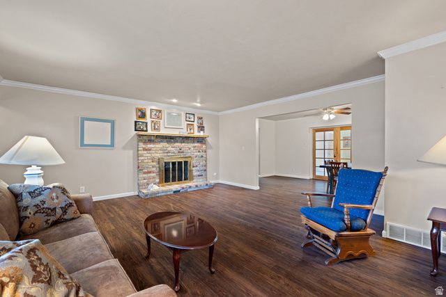 1610 E MOOR DALE LN, Holladay, UT 84117