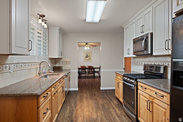 1610 E MOOR DALE LN, Holladay, UT 84117