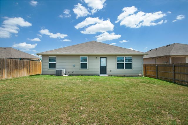 108 Freedom Park Ave, Liberty Hill, TX 78642