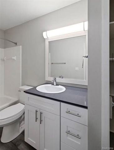 48200 W Pontiac Trail 94, Wixom, MI 48393