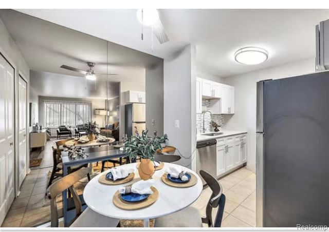 48200 W Pontiac Trail 94, Wixom, MI 48393