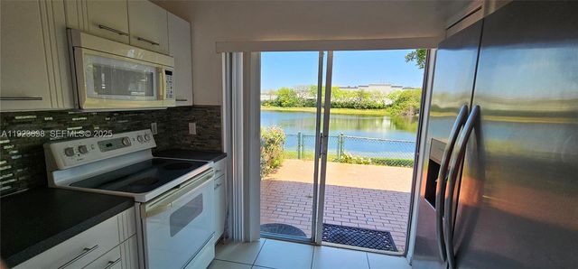 5675 NW 109th Ave 34, Doral, FL 33178