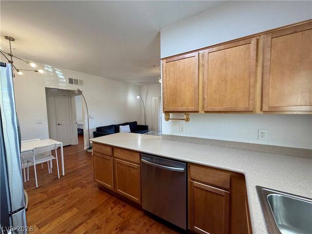 2291 West Horizon Ridge Parkway 1101, Henderson, NV 89052