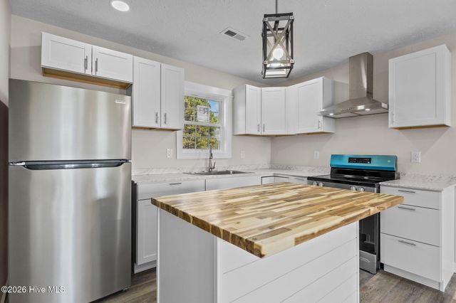 1141 Faison Highway, Clinton, NC 28328