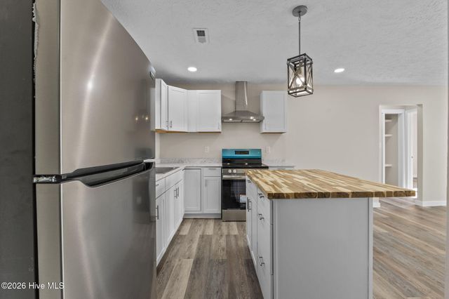 1141 Faison Highway, Clinton, NC 28328