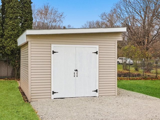 N6583 Daffodil ROAD, Elkhorn, WI 53121