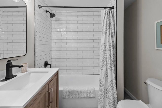 N6583 Daffodil ROAD, Elkhorn, WI 53121