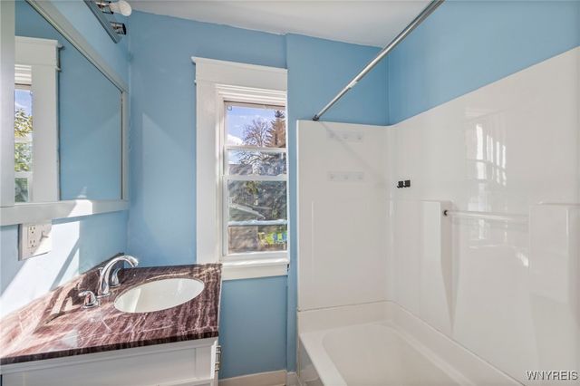 609 Elmwood Avenue, Niagara Falls, NY 14301