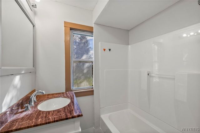 609 Elmwood Avenue, Niagara Falls, NY 14301