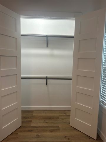 2715 Grafton Avenue, Dallas, TX 75211