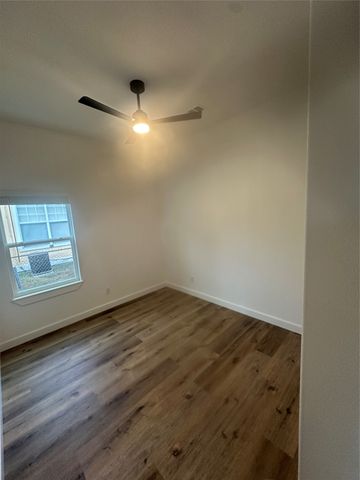 2715 Grafton Avenue, Dallas, TX 75211
