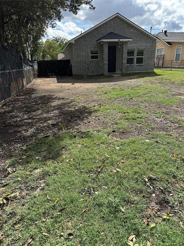 2715 Grafton Avenue, Dallas, TX 75211