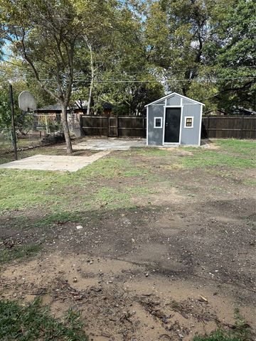 2715 Grafton Avenue, Dallas, TX 75211