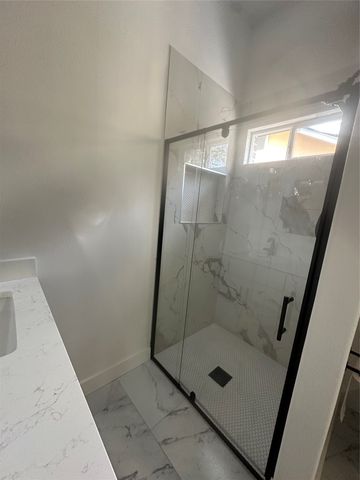 2715 Grafton Avenue, Dallas, TX 75211