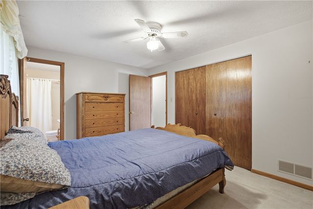 10 Kohleen Drive, Robinson Twp, PA 15136