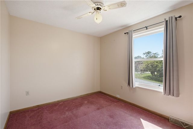 10 Kohleen Drive, Robinson Twp, PA 15136