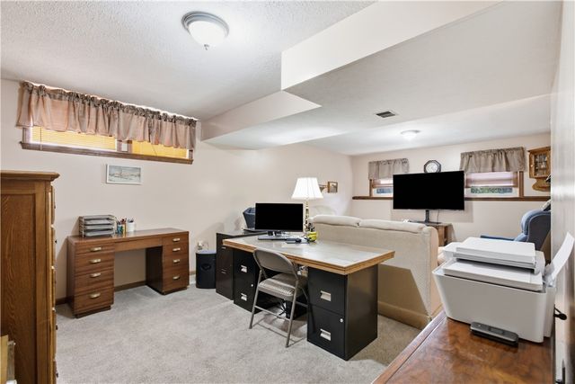 10 Kohleen Drive, Robinson Twp, PA 15136
