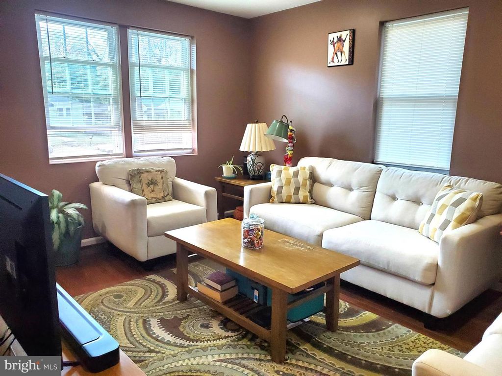 Image 2 of property listing at 5014 LEROY GORHAM DR, Capitol Heights, MD 20743