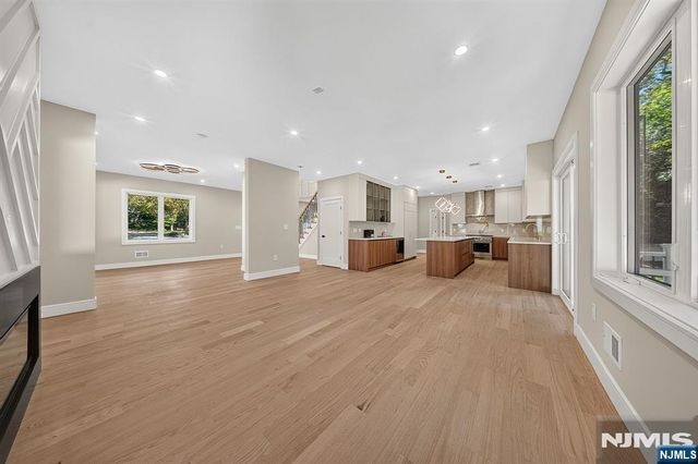 414 Jefferson Street, Ridgewood, NJ 07450