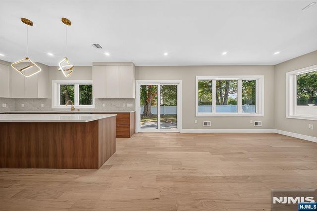 414 Jefferson Street, Ridgewood, NJ 07450