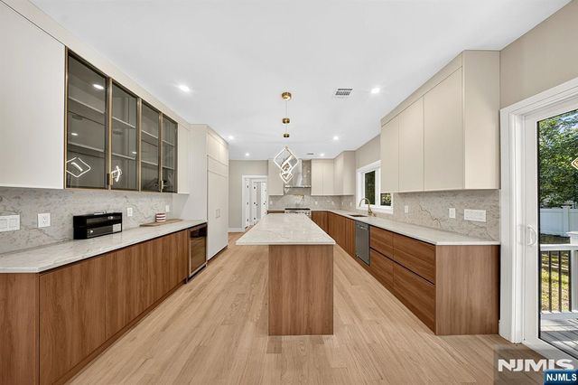 414 Jefferson Street, Ridgewood, NJ 07450