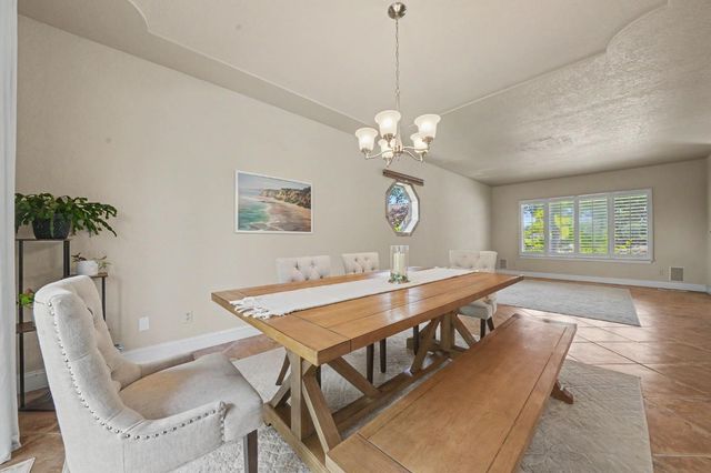 643 Silver Rd, Valley Springs, CA 95252