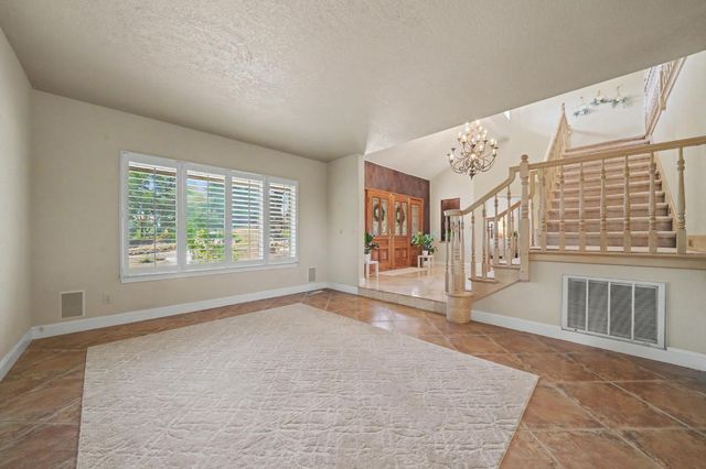 643 Silver Rd, Valley Springs, CA 95252