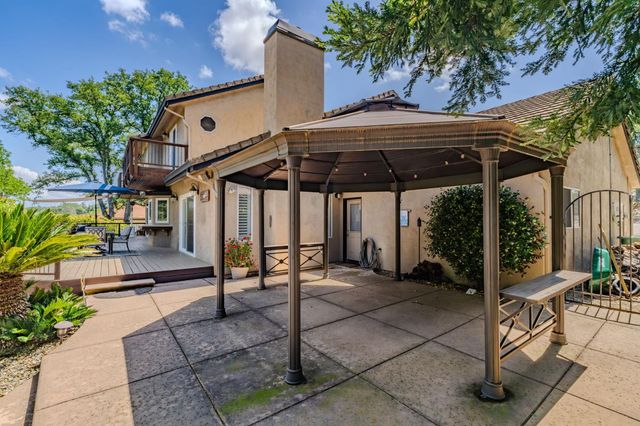 643 Silver Rd, Valley Springs, CA 95252