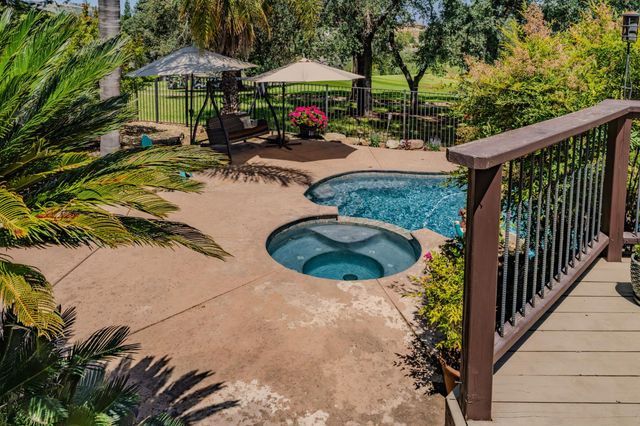 643 Silver Rd, Valley Springs, CA 95252