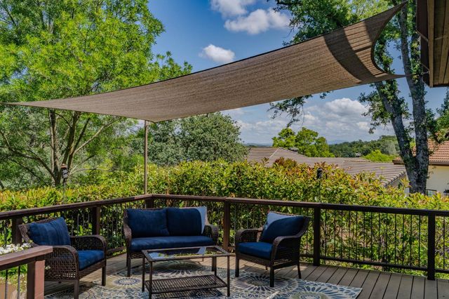 643 Silver Rd, Valley Springs, CA 95252