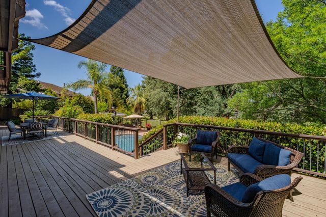 643 Silver Rd, Valley Springs, CA 95252