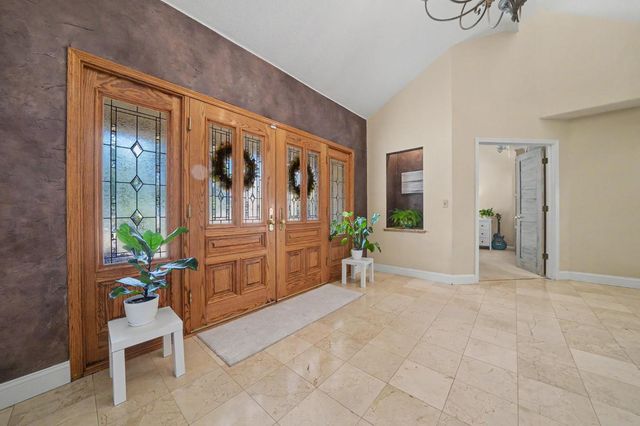 643 Silver Rd, Valley Springs, CA 95252