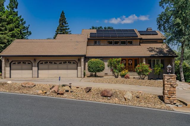 643 Silver Rd, Valley Springs, CA 95252