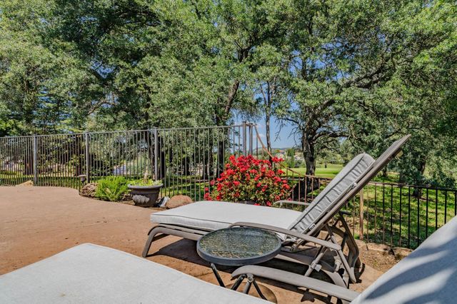 643 Silver Rd, Valley Springs, CA 95252