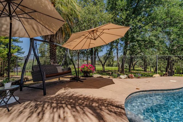 643 Silver Rd, Valley Springs, CA 95252